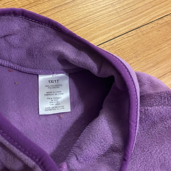 Woman’s Curves brand full zip vest - Picture 7 of 9